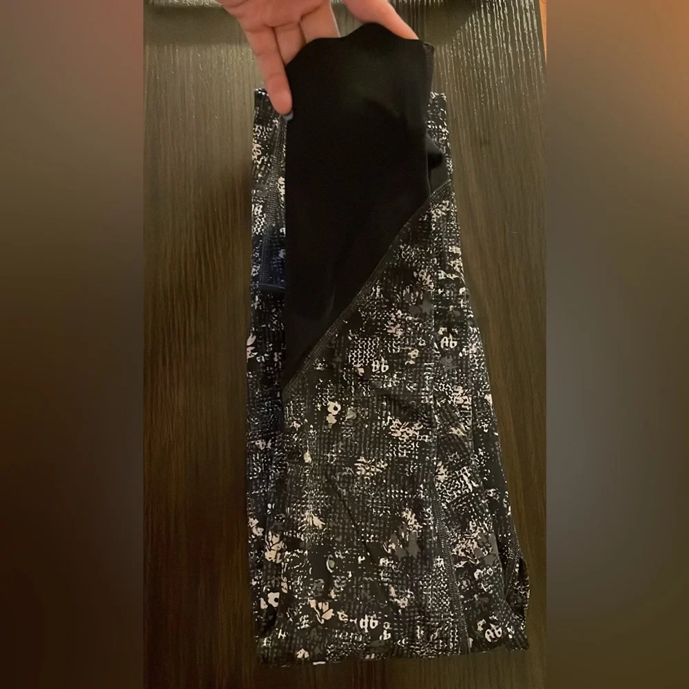 LuLuLemon Leggings - Picture 3 of 3